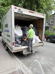 Best Moving and Downsizing Cleanouts  in Barrington, IL